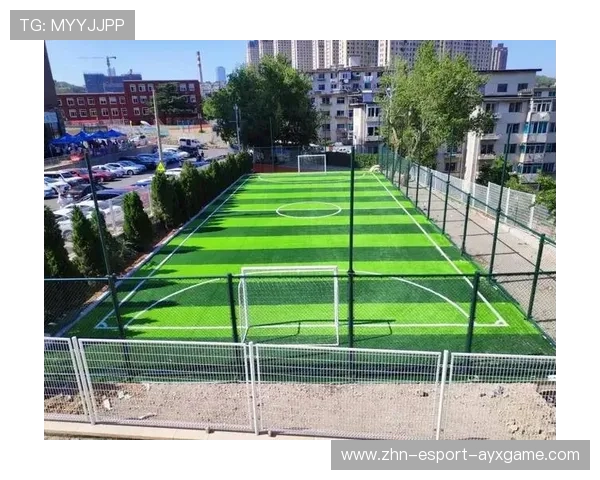 足球俱乐部社区建设活动深化本地关系，全面推进城市社区足球场地设施建设